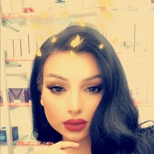 Meet your Posher, Avalina